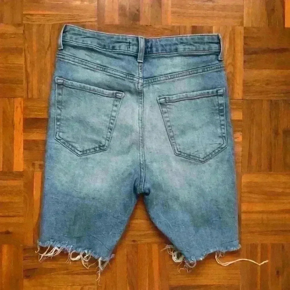 FOREVER 21 #highwaistedshorts #distressedshorts women 24 - Picture 2 of 5